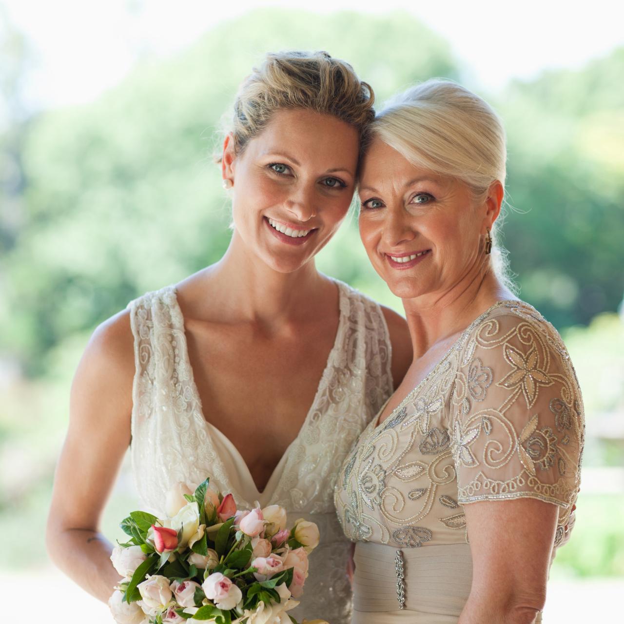 Flattering Dresses for Mom Weddings TLC